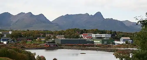 View of Alsvåg in Øksnes