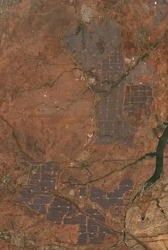 NP Kunta Ultra Mega Solar Park, Andhra Pradesh 978 MW 14°01′N 78°26′E / 14.017°N 78.433°E / 14.017; 78.433 (NP Kunta Ultra Mega Solar Power Project)