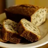 Banana nut bread