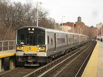 An LIRR M7 arriving at Flushing–Main Street
