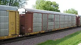 TTX-owned autorack cars