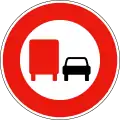 No overtaking by lorries