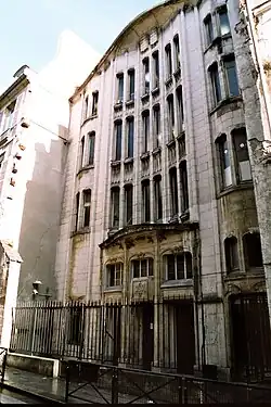 Street view from Rue Pavée