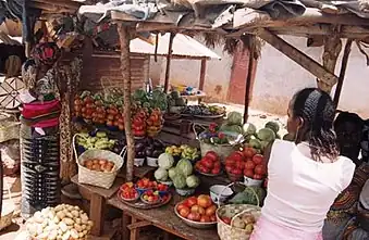 A market stall selling vegetables in Dinguiraye Prefecture.