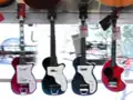 H88, H44 StratoTone, compared with travel guitar