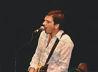 Braonáin performing with Hothouse Flowers, Guilfest 2005