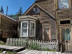 House with bay window