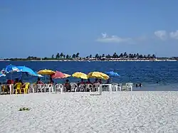 Forte Orange beach looking towards the Coroa islet