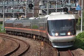 383 series tilting EMU