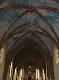 Ribbed vaults of the central nave