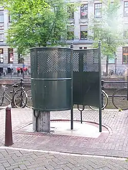 A plaskrul&nbsp;[nl] in Amsterdam