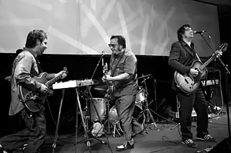 Parra, Lindl, and Henríquez in 2006