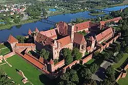 Aerial photo of High and Middle Castle