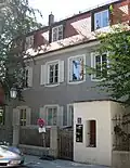 neoclassical house from the second half of the 19th century in Mandlstraße 11