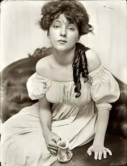 Miss N (Portrait of Evelyn Nesbit), 1902