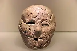 Plastered skull from Beisamoun, PPNB, on display at the Israel Museum, Jerusalem