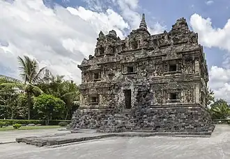 Sari temple, 8th century