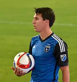 Shea Salinas is preparing for a throw-in.