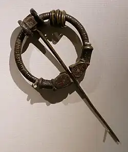 Ballinderry Brooch, c. 600, one of the most complexly designed and important of the surviving early brooches[52]
