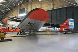Douglas DC-3 TA-05