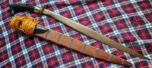 A sinungot hipon from Rizal (province), a common traditional bolo or itak of the Tagalog people