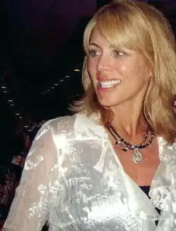 Teri Ann Linn ('79), The Bold and the Beautiful star