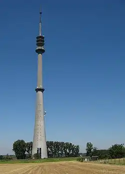 Sint-Pieters-Leeuw Tower