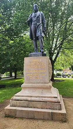 William Lodewyk Crowther statue